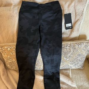 Camo leggings